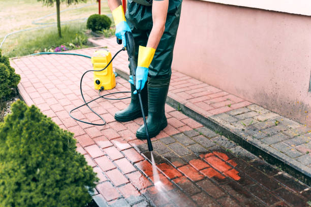 Best Playground Equipment Cleaning  in Huntington, VA